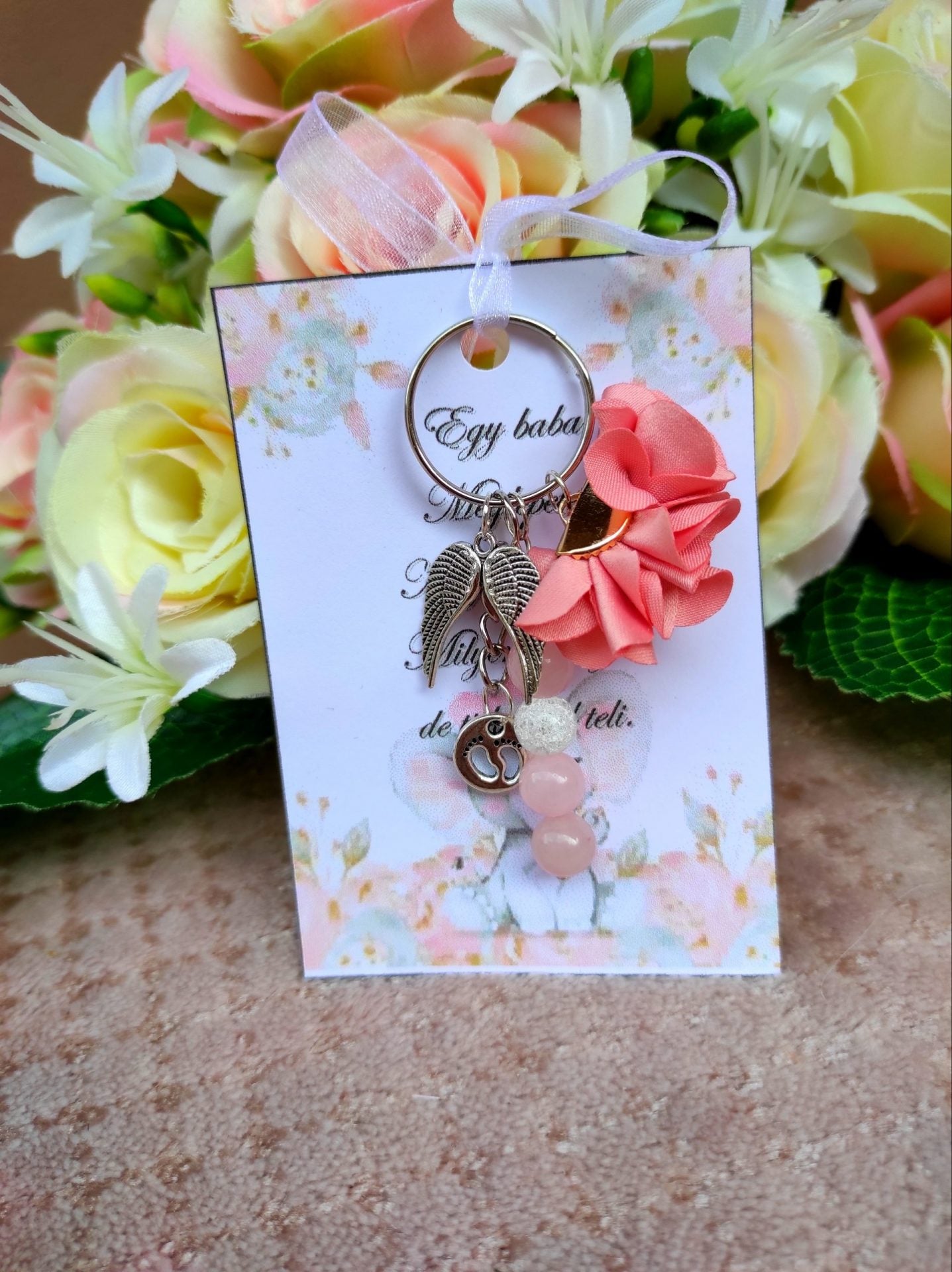 Babaváró ásvány kulcstartó rózsaszín